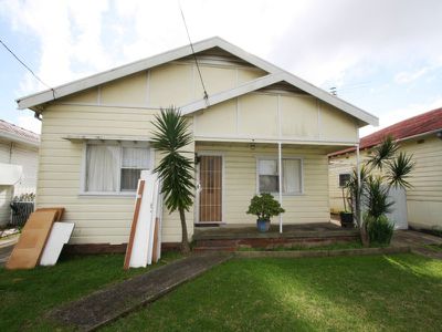 7 White Avenue, Bankstown