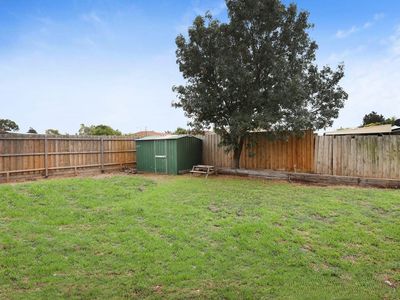 33 Kathleen Crescent, Hoppers Crossing