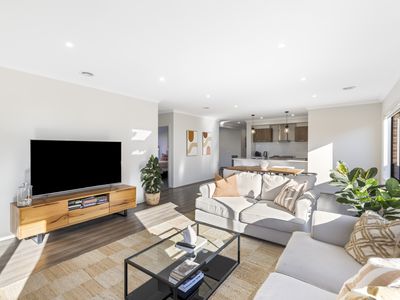7 Stones Street, Charlemont