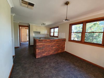 2 Sunset Way, Dubbo