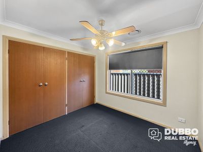 8 Edinburgh Avenue, Dubbo