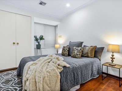 47 Paterson Gardens, Winthrop