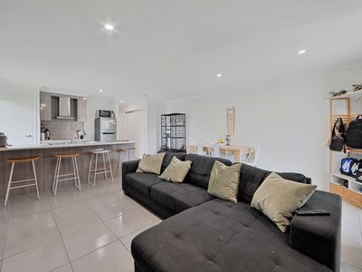 23 Sharp Crescent, Branyan