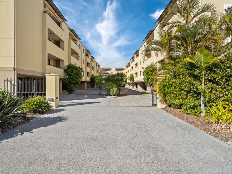 38 / 360 Grand Avenue, Forest Lake
