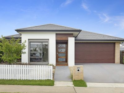 10 Jeffrey Street, Wilton