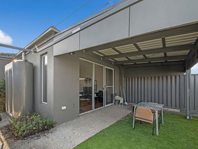 1 / 23 Springleaf Road, Tarneit