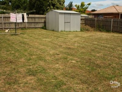 19 Rundell Way, Pakenham