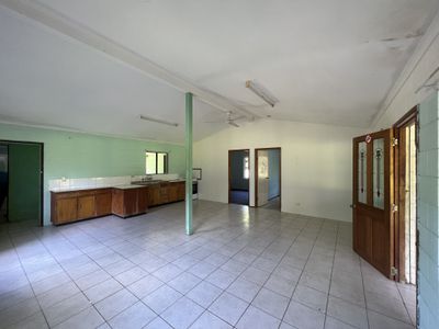 3173 Rossville Bloomfield Road, Bloomfield