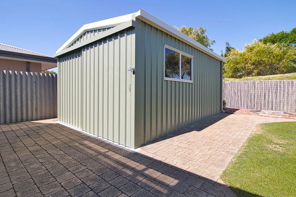 4 Dobson Court , Safety Bay