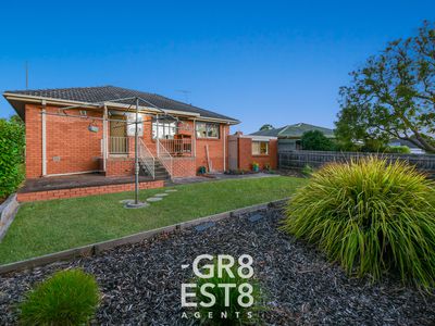 10 BUNARONG DRIVE, Frankston