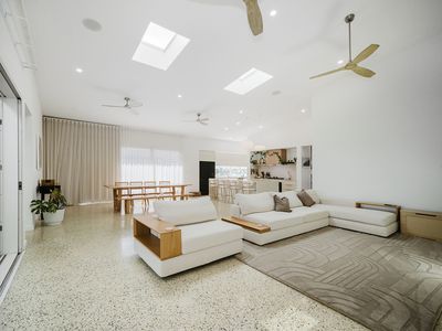 63 MURDOCH DRIVE, Singleton