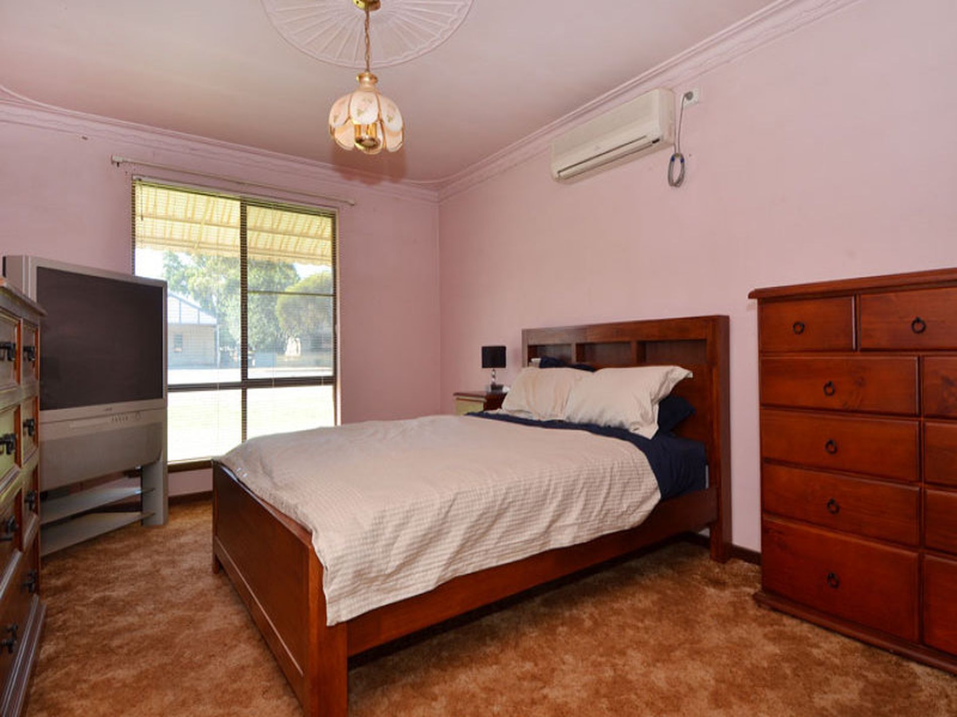 80 Federal Road, Boulder