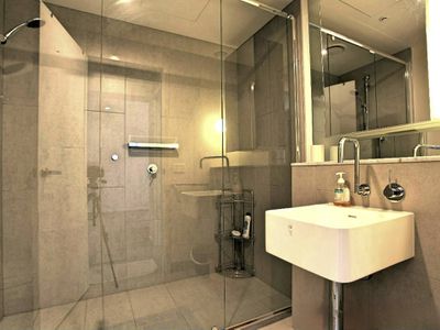 608 / 52 Park Street, South Melbourne