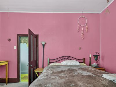 11 Elizabeth Street, George Town