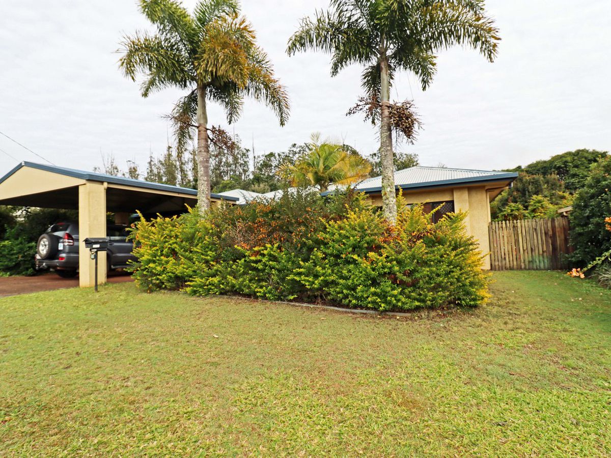 11 DANZER DRIVE, Atherton