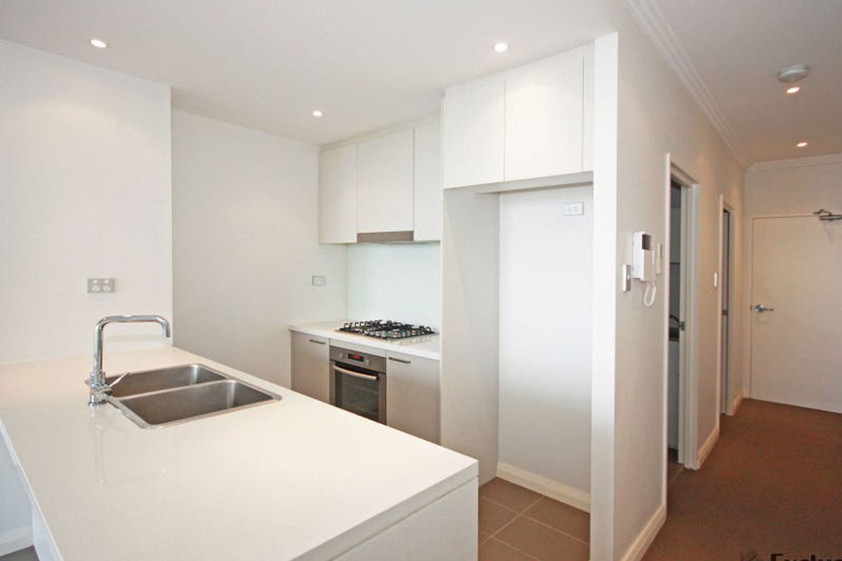 D412 / 81 Courallie Avenue, Homebush West