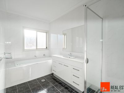 25 Daniels Street, Franklin