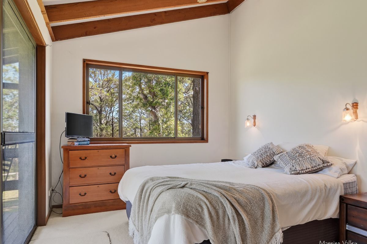 467 Tallwood Drive, Rainbow Flat