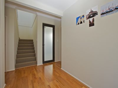 26 Weaponess Road, Scarborough