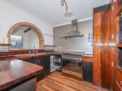 82 Lyrebird Way, Thornlie