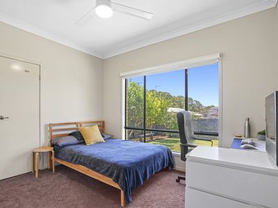 4 Aaron Street, Coomera