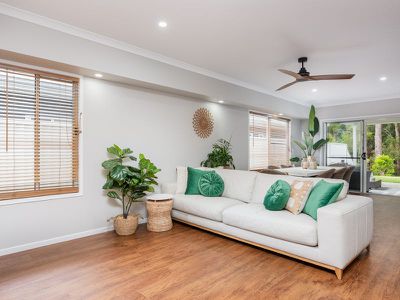 2 / 3 Outlook Rise, Mooloolah Valley