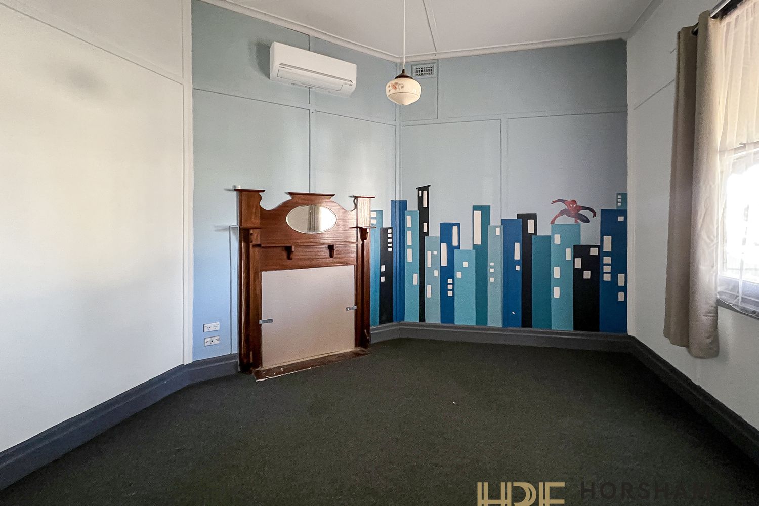 28 Albert Street, Horsham