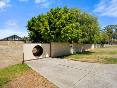 182 Safety Bay Road, Safety Bay