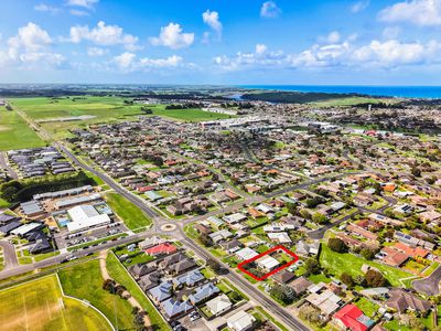 9 Moore Street, Warrnambool
