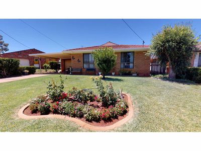 34 Mumford Crescent, Dubbo