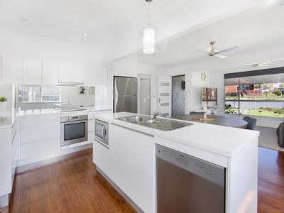 1 Malin Road, Oak Flats