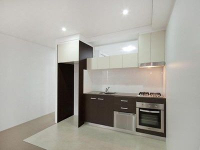 305 / 438-448 Anzac Parade, Kingsford