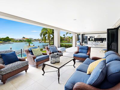 201-205 Monaco Street, Broadbeach Waters