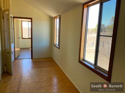 327 East Nanango Grindstone Road, Glan Devon