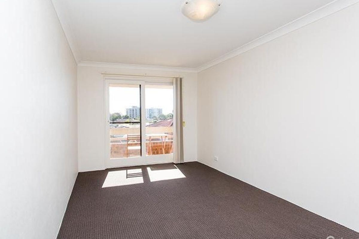 6 / 30 Benelong Street, The Entrance