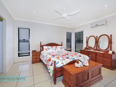 2 Driftwood Place, Woodgate