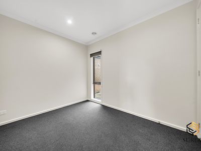 10 Petunia Crescent, Armstrong Creek