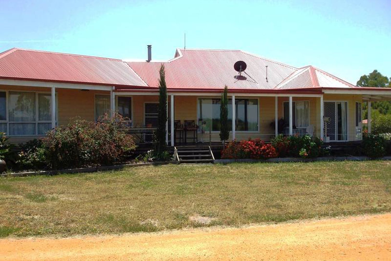 363 Stapledons Road, Horsham