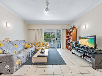 2 / 9 Hermitage Drive, Airlie Beach