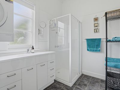 1 Lagoon Beach Road, Low Head