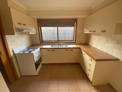 1 / 112 Tower Road, Werribee