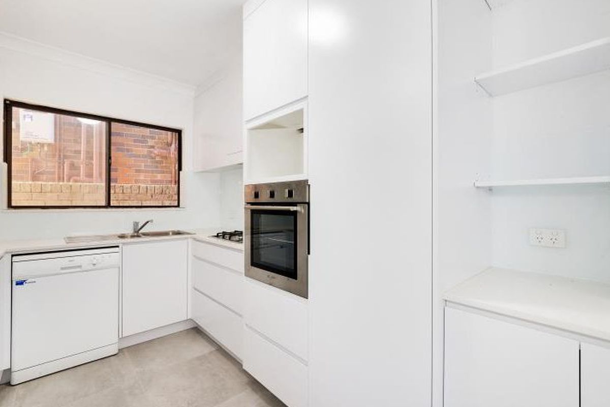 2 / 14 Furber Road, Centennial Park