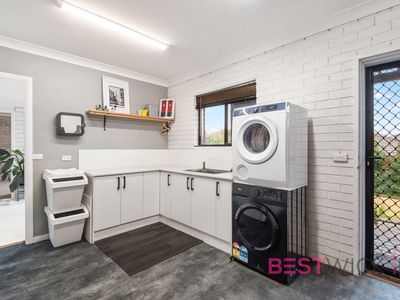 7 Casey Circuit, West Bathurst