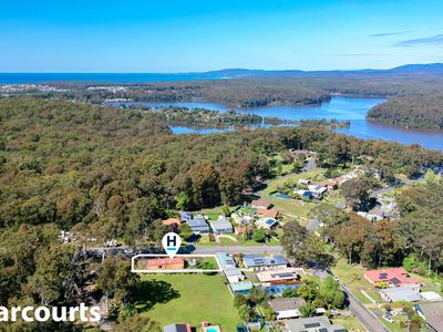 89 Kings Point Drive, Kings Point