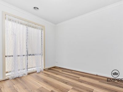 102 Glenelg Street, Clyde North