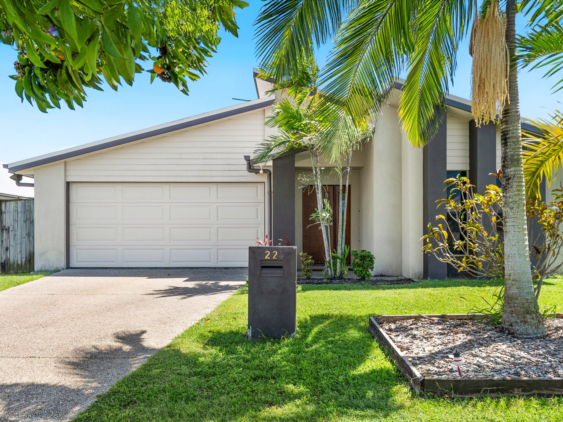 22 Galleon Circuit, Bucasia