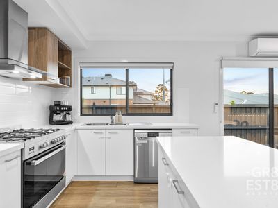 9 Titch Street, Cranbourne