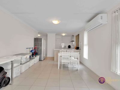 9 / 14 Carbine Bend, Byford