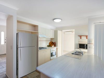 3 Lakeside Crescent, Forest Lake
