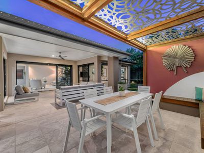 7 Rowland Avenue, Wakerley